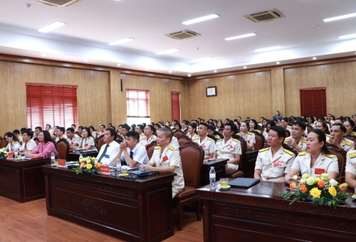 Đồng chí Giàng A Tính - Ủy viên Ban Thường vụ Tỉnh ủy, Phó Chủ tịch UBND tỉnh dự Đại hội Đảng bộ...