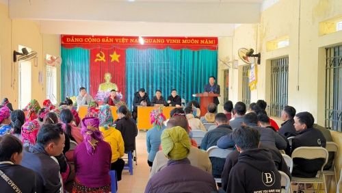 Nhân dân bản Noong Thăng thống nhất giải pháp xây dựng nông thôn mới