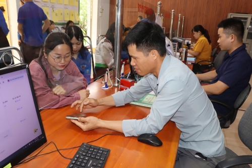 Mường Than xây dựng chính quyền thân thiện