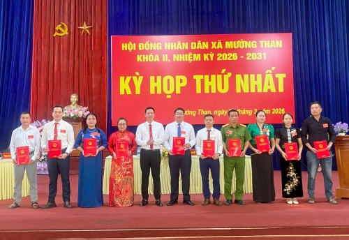 Kỳ họp thứ nhất HĐND xã Mường Than khoá II