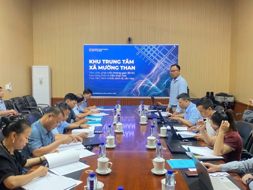 Quang cảnh cuộc họp