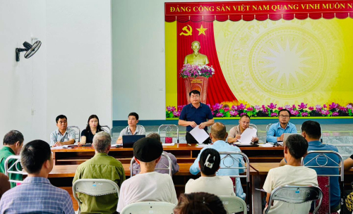 BÍ THƯ ĐẢNG ỦY XÃ MƯỜNG THAN LÀM VIỆC VỚI 12 HỘ DÂN CHƯA ĐỒNG THUẬN VỀ PHƯƠNG ÁN BỒI THƯỜNG, HỖ TRỢ...
