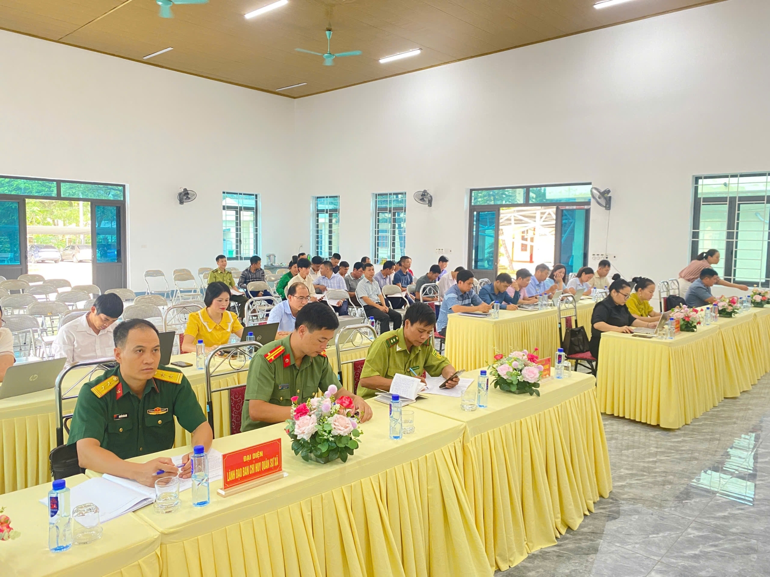 Các đại biểu dự Hội nghị