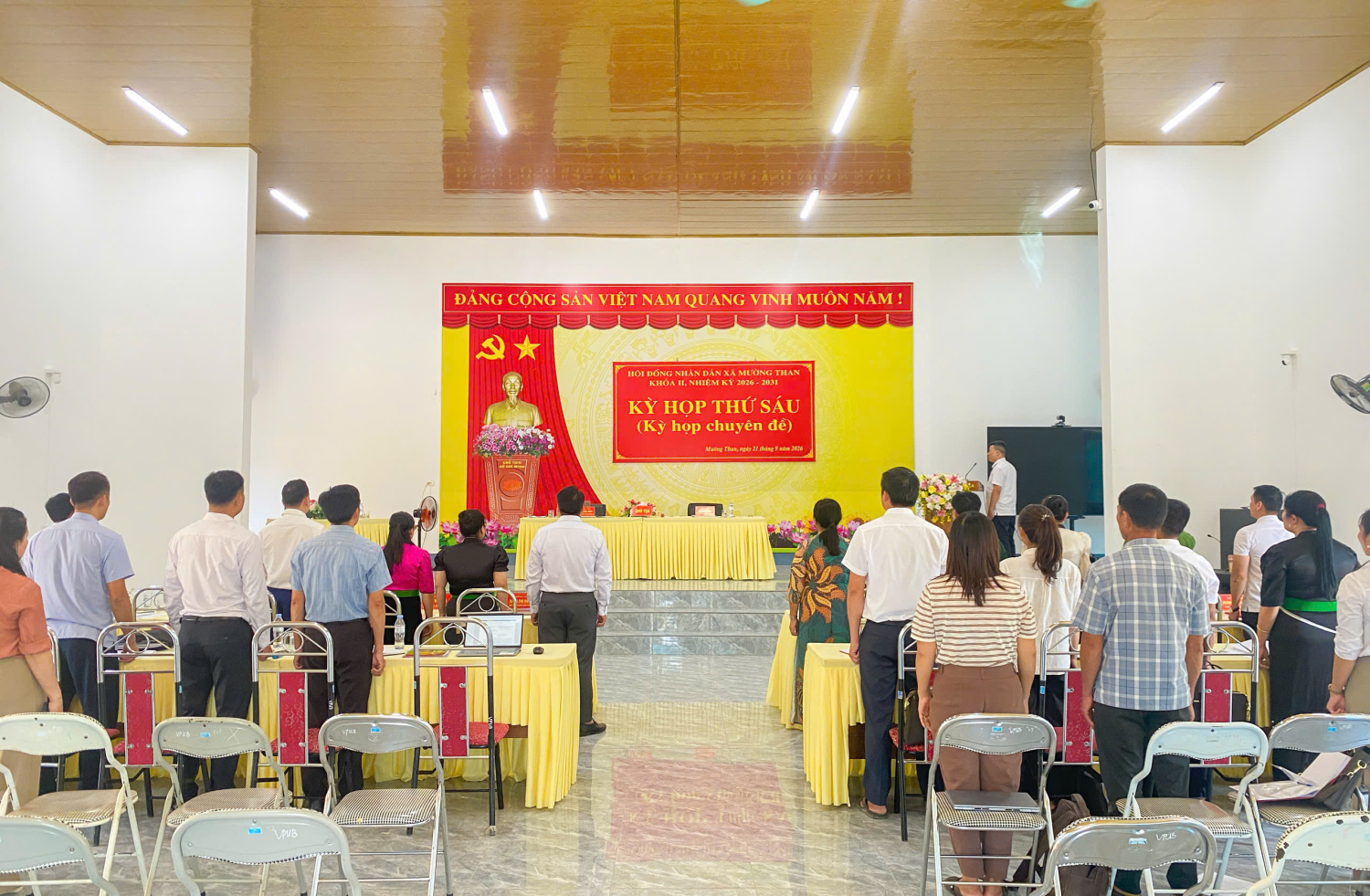 Quang cảnh Kỳ họp